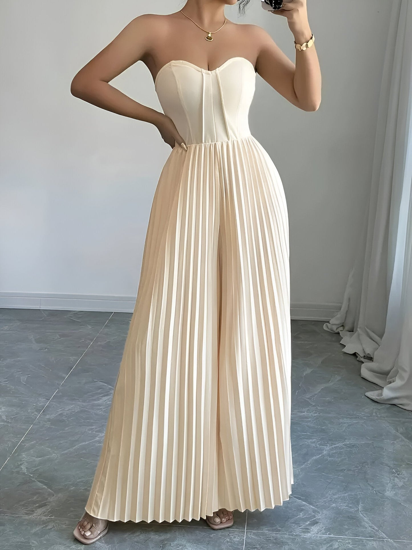 Jumpsuit til kvinder med draperet talje