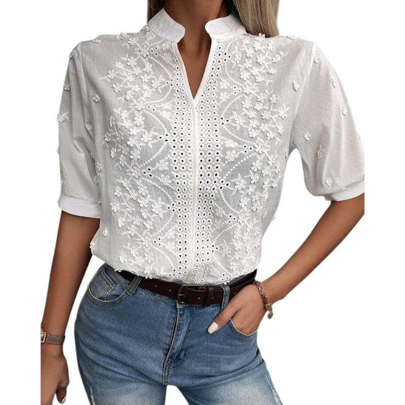 Dame Bluse – Kanten Design med V-hals