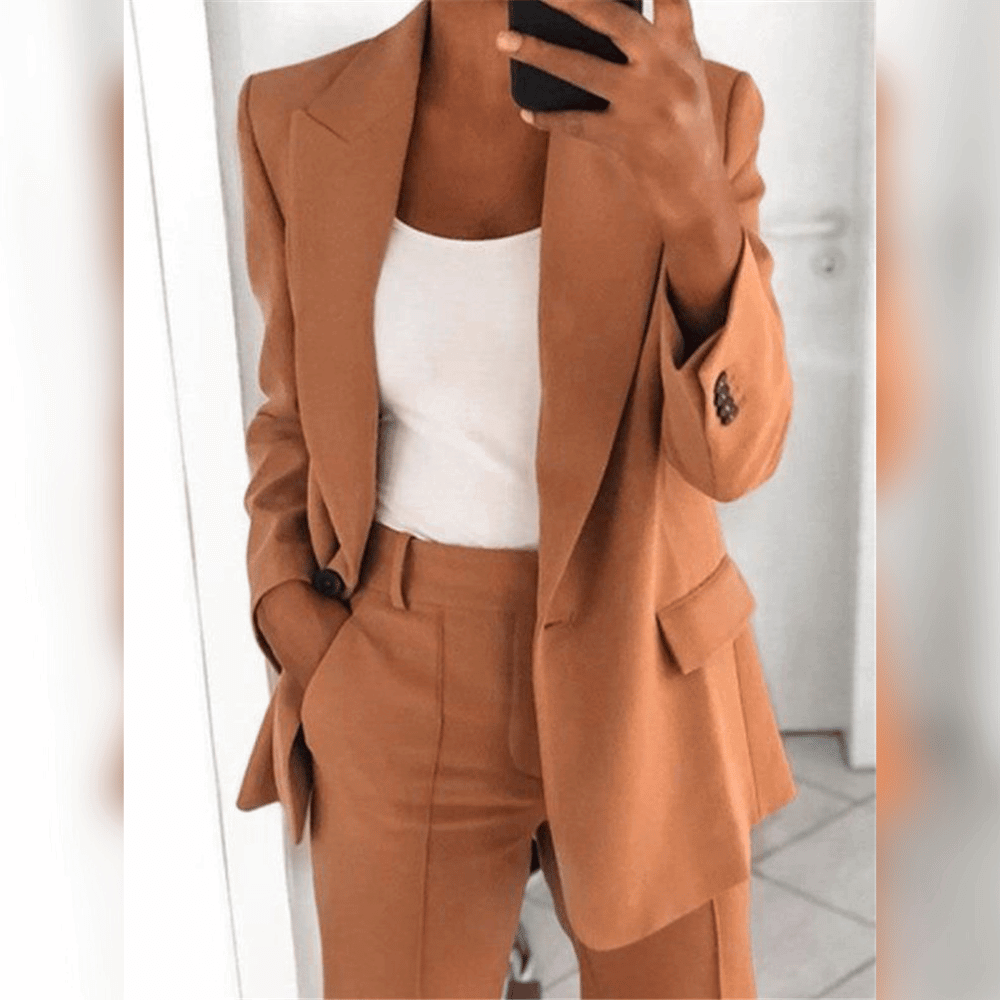 Damernes Elegante Blazer – Klassisk Stil og Raffinement
