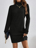 elegant-strikkjole-med-hoj-krave-komfort-og-stil-til-alle-arstider1